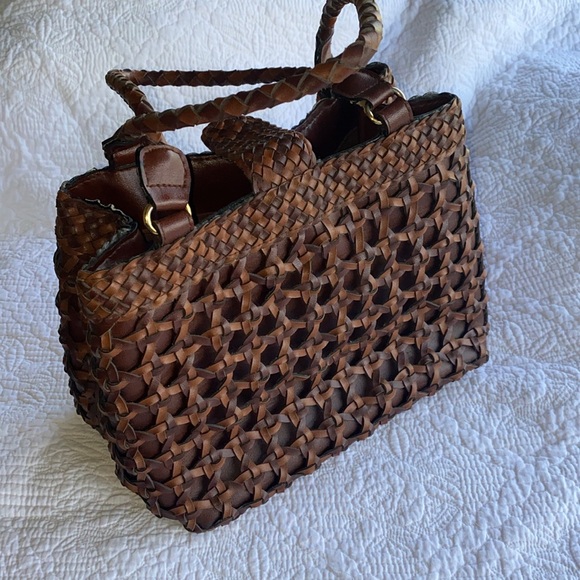 Dooney & Bourke brown leather satchel handbag medium size strappy bag w hang tag - Picture 7 of 9